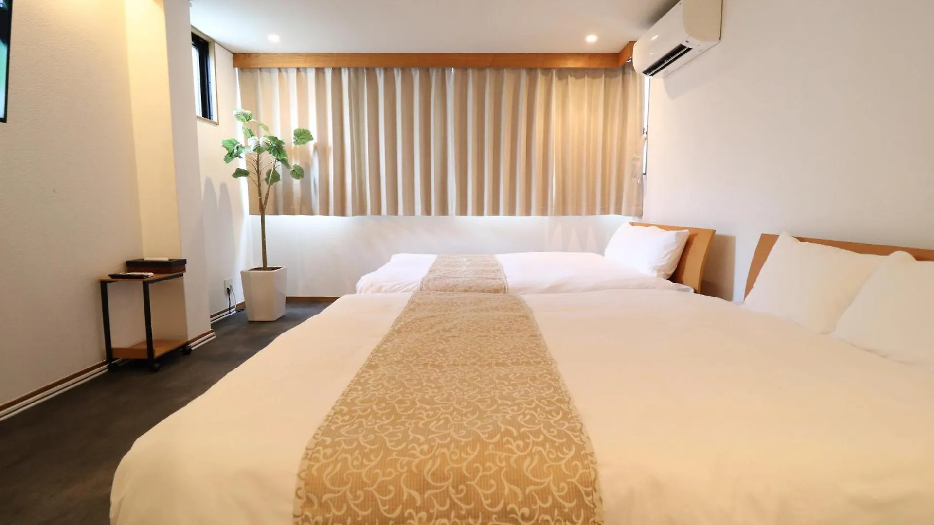Crane Court Kitahorie Villa Osaka 0*,  Japan