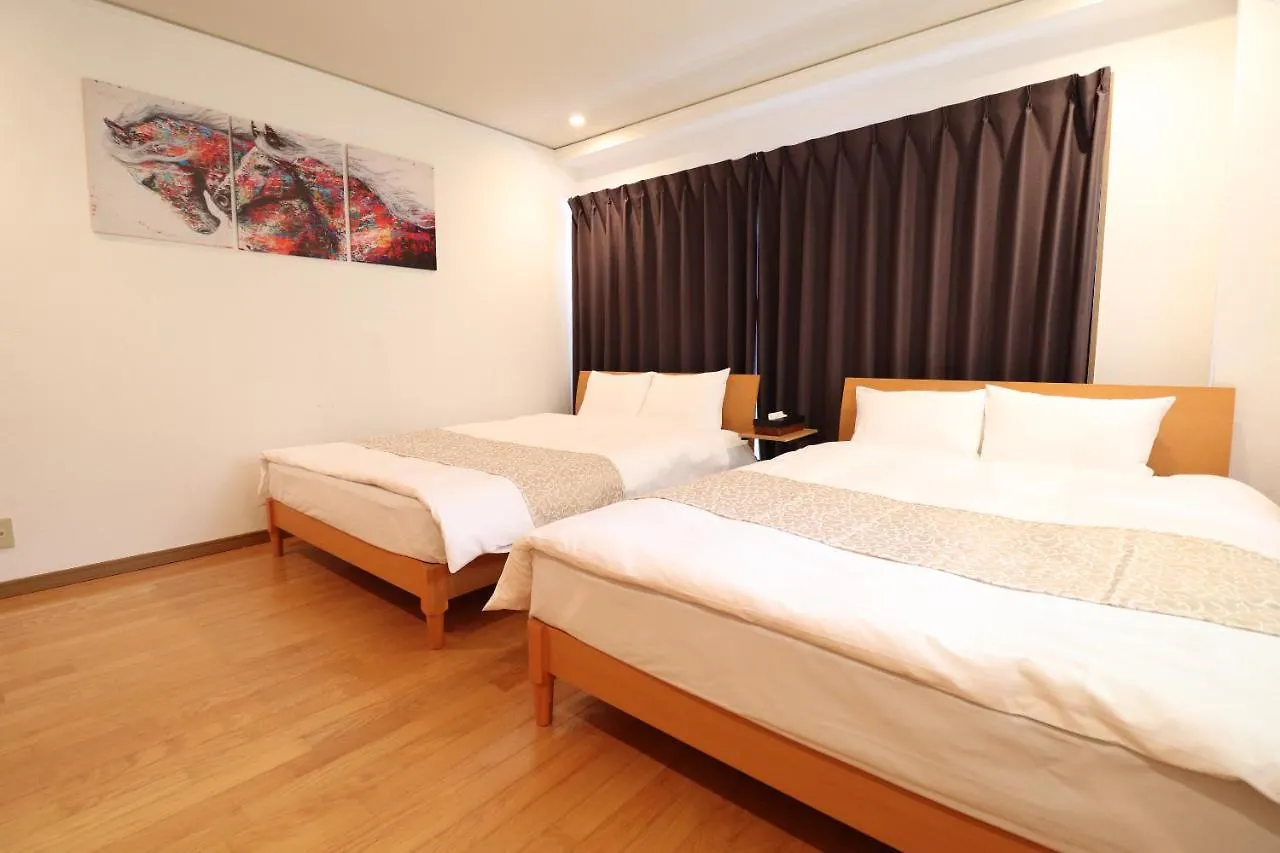 Crane Court Kitahorie Villa Osaka 0*,